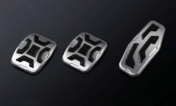 シルクブレイズ アルミスポーツペダル スズキ ジムニー/ジムニーシエラ JB64/JB74 MT車 2018年07月～ 入数：1セット(3P) SB-ASP-JB64-MT